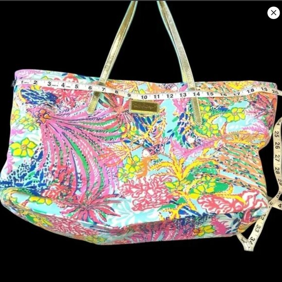 Lilly Pulitzer tote - Picture 4 of 8